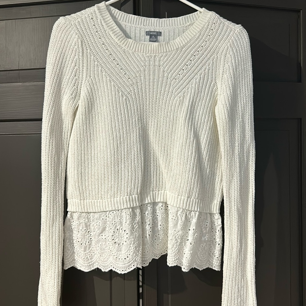 Aerie white sweater. Size XS